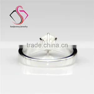 Round Brilliant Cut Esmedora Moissanite 1CT 6.5mm Center 14k 18k White Yellow Gold Diamond Engagement Ring thumbnail-2