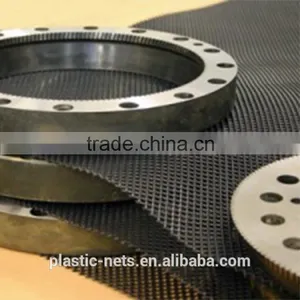 Extruding Flat Polyethylene Nets for Separation and Protection thumbnail-2