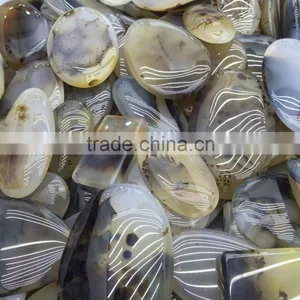 Natural Moss Agate Crystal Ornaments Wholesale thumbnail-1
