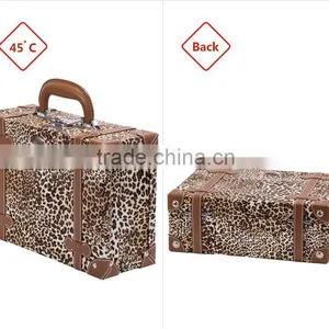 2016 Hot Sale Portable Fashion Stripes EVA Hard Shell Cosmetic Rolling Case With Mirror thumbnail-3