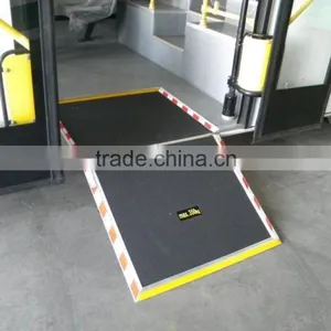 FMWR-1A Manual Foldable Wheelchair Ramp thumbnail-4
