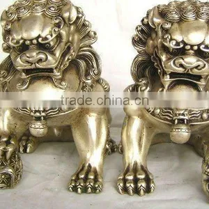 Bronze Lion Statue thumbnail-1