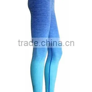Women's Dip Dye Seamless Athletic Leggings thumbnail-4