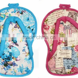 AZO-free Flower Design Cotton Twill Potholder With Knitting thumbnail-6