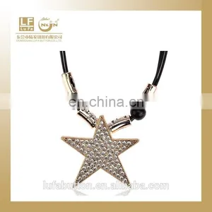 Blingbling Star Shaped Necklaces thumbnail-1