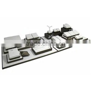 Wholeale Custom Luxury Leather Jewellery Display Set thumbnail-1
