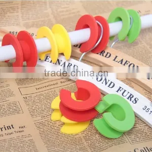 Wind-proof Device for Clothes Hook thumbnail-1