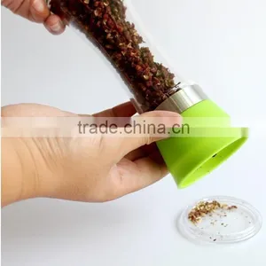 Long Term Glass Pepper Grinder With Colored Caps thumbnail-5
