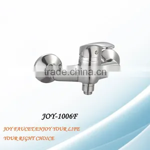 Classic Brass Bathtub Shower Faucet thumbnail-1