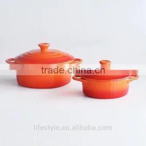 Stoneware Baker Dish With Lid thumbnail-1