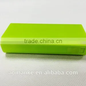 AK-03 5200mah Mobile Power Bank With LCD Digital Display and LED Flashlight for IPhone, IPad, Samsung, Nokia, HTC Etc. thumbnail-4