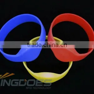 125KHz RFID Silicone Bracelet thumbnail-3