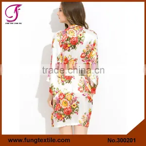 Fung 3002 Woman Polyester Satin Floral Bath Robe For Wedding Party thumbnail-2