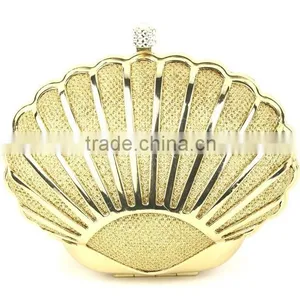 Lady Box Scallpoed Shell Metal Cluth thumbnail-1