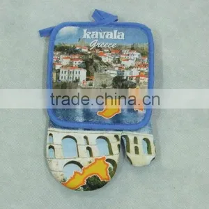 Kitchen Glove in Sea Side Printing thumbnail-2