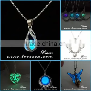Fashionable Luminous Necklace Glow In Dark Hollow Heart Pendant Necklace thumbnail-1
