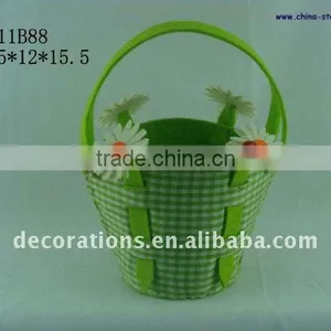 Easter Felt Basket thumbnail-1