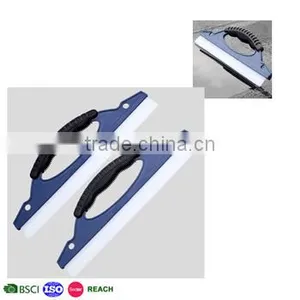 Plastic Silicone Scraper for Window Cleaning thumbnail-1