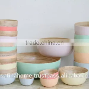 Set of 2 Round Colored Lacquer Bamboo Salad Bowls thumbnail-2