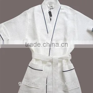 100% Cotton Waffle Children Bathrobe for Hotel thumbnail-1