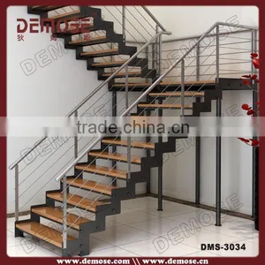 U-shaped Wood Staircase for Small House thumbnail-1