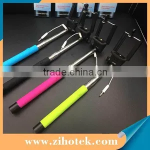 2015 New Tripods Products Wired Monopod Selfie Stick Z07-5S Cable Take Pole Selfie Stick thumbnail-3