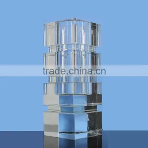 Chinese Clear Crystal Flower Vase thumbnail-5