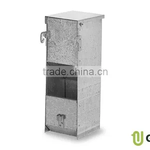 Rabbit Feeder 1 Hole With Lid thumbnail-1