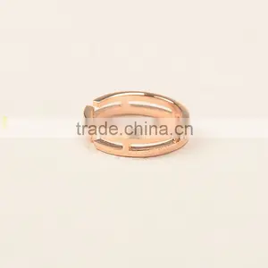 New Fashion Polishing Crown Shape Alloy Finger Ring thumbnail-4