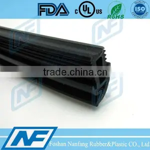 EPDM or Silicone Waterproof Refrigerator Truck Door Seal thumbnail-2