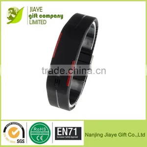 Hot Selling Silocone Sports Watch Led for Men thumbnail-1