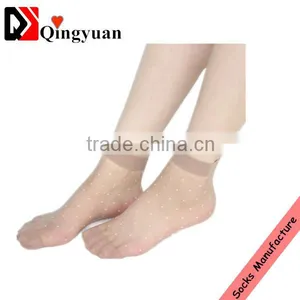 Soft Fancy Design Transparent Invisibility Silk Socks for Women thumbnail-2