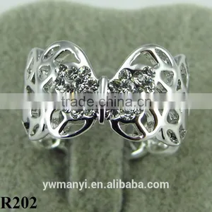 Fashion Attractive Design Ring Hollow Out Engraving Flower Silver Plating Ring R202 thumbnail-4