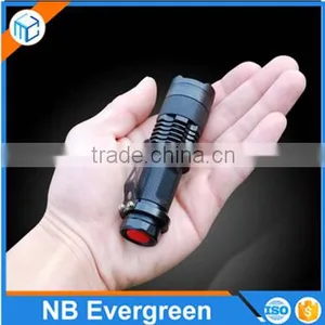 High Quality Multi-function LED Strong Light Flashlight thumbnail-2