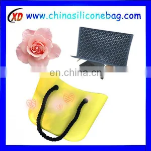 2014 Newest Hotsale Lovely Silicone Makeup Cosmetic Bag thumbnail-3