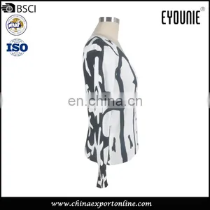 OEM Spring Black And White Pattern Print Fabric Winter Long Women Cardigan thumbnail-5