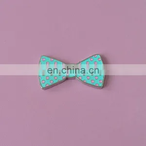 Green Bowknot Shape Cute Shape Design Metal Badge thumbnail-1