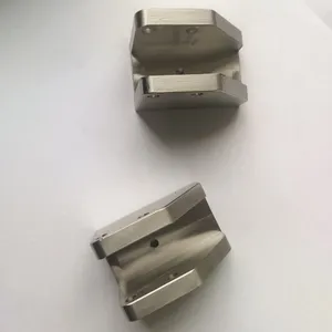 CNC Milling AISI304 304 Stainless Steel Base Body Parts With Bright Polished Finish thumbnail-1
