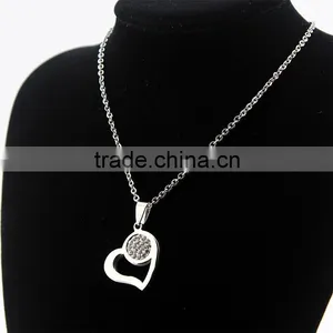 Titanium Heart Pendant Necklace Jewelry Diamond Cut Heart-shaped Clavicle Chains Wholesale thumbnail-1