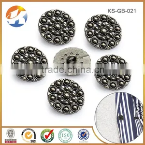 Fashion Beautiful Embossed Logo Coat Sewing Button thumbnail-5