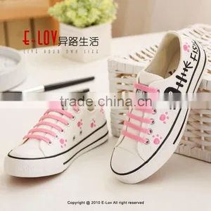 Hot Sales High Quality New Style Custom Fabric Print Shoes thumbnail-1