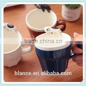 Ceramic Lazy Cat Mug With Lovely Animal Figurine on the Rim thumbnail-3