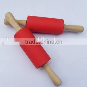 2015 New OEM Silicone Rolling Pin With Wooden Handle thumbnail-3