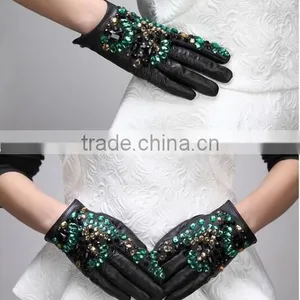 Hot Good Crystal Gloves Leather Handmade Crystal Gloves thumbnail-3