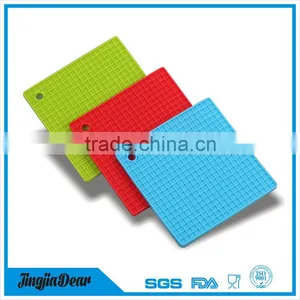 Popular and Widely Applicated Silicone Pot Holder for Different Uses thumbnail-2
