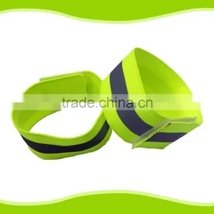 Outdoor Running Protective Fluorescent Green Reflective Wristband thumbnail-5