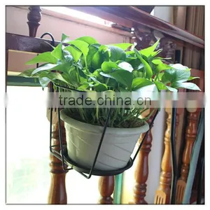 Hanging Metal Plant Holder With Black Powder Coating thumbnail-2
