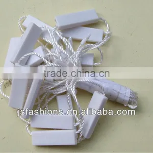 Fashion Ordinary Common Use Garment Plastic Tag Without Logo thumbnail-1