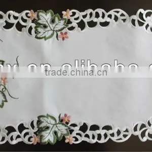 100% Polyester Hand Embroidery Floral Tablerunner thumbnail-1