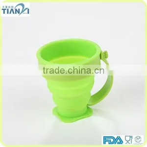 High Quality Cute Heat And Cold Resistant Silicone Water Cup With Handle thumbnail-4
